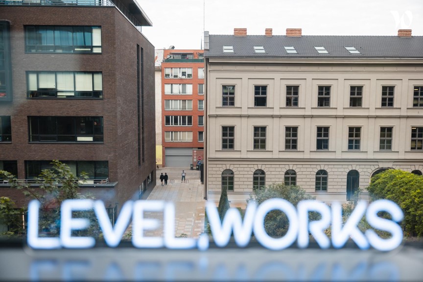 Level works